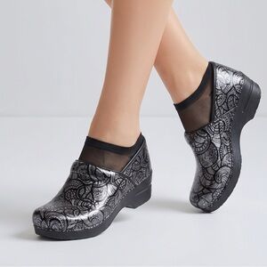 Dansko XP 2.0 Fossilized Patent professional clogs